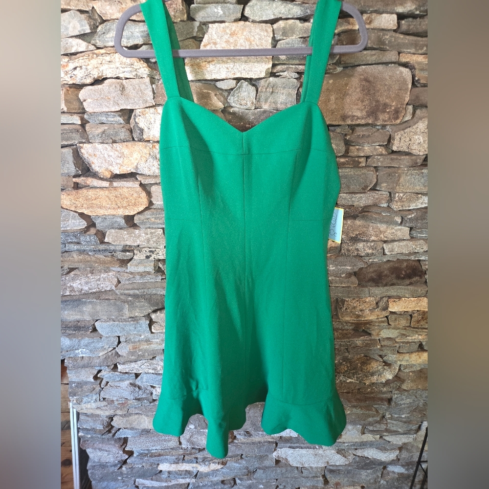 CeCe NWT Elegant Lush Green Women's Mini Dress Summer Fiesta